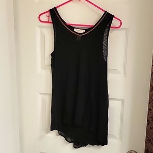 Kenar Sleeveless Blouse